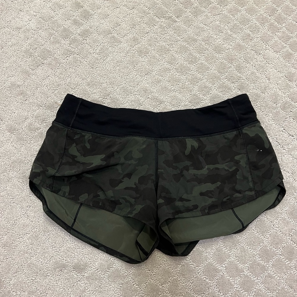 Lulu speed up short 2.5 size 6